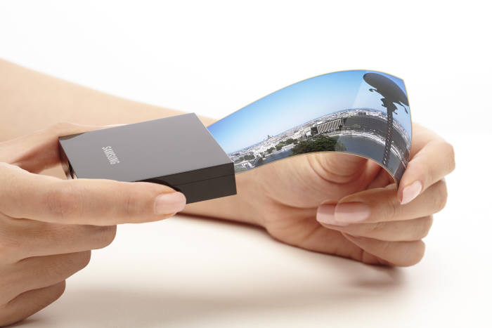 Samsung Galaxy S7 foldable display